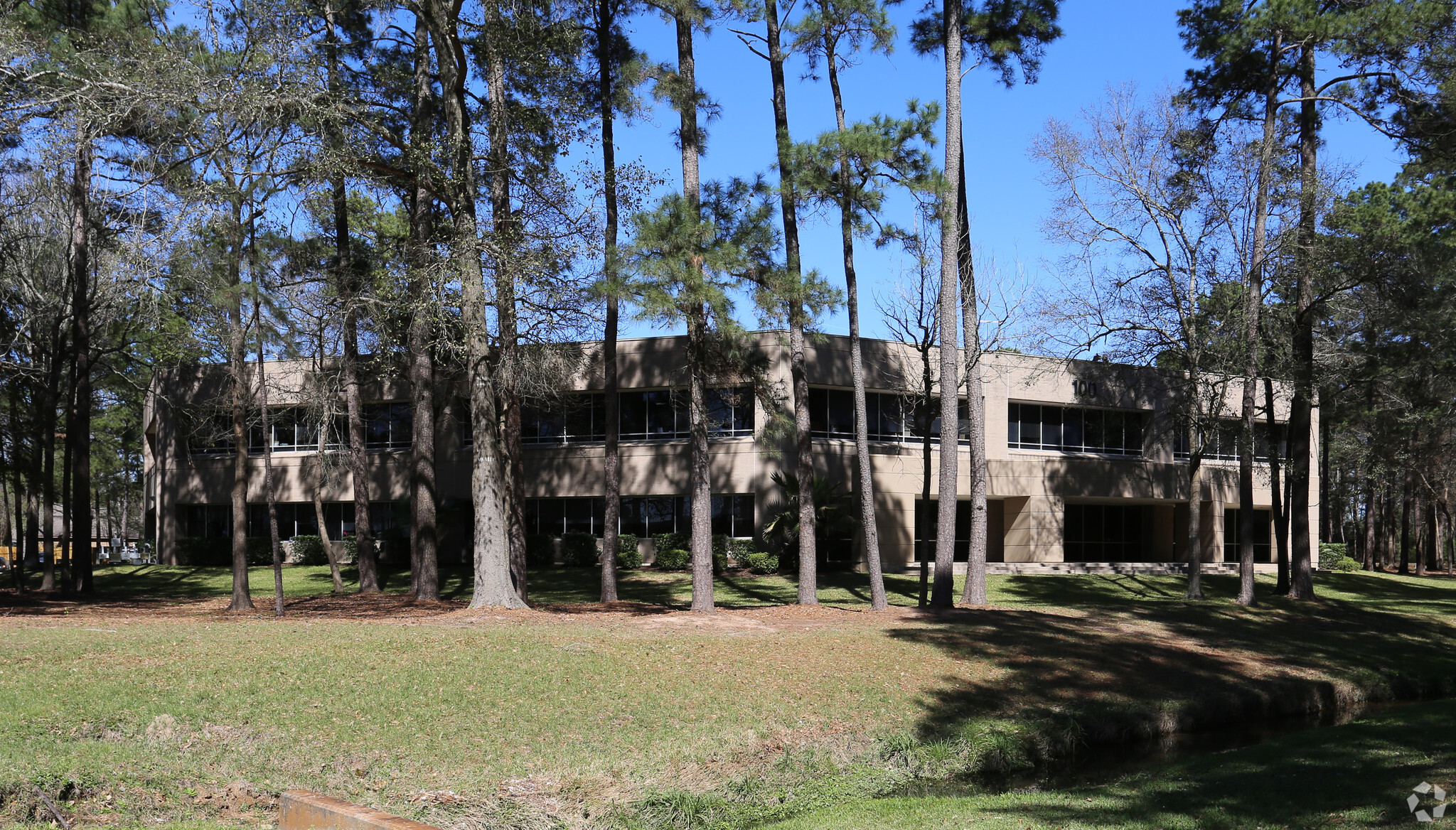 100 Medical Center Blvd, Conroe, TX for lease Primary Photo- Image 1 of 4