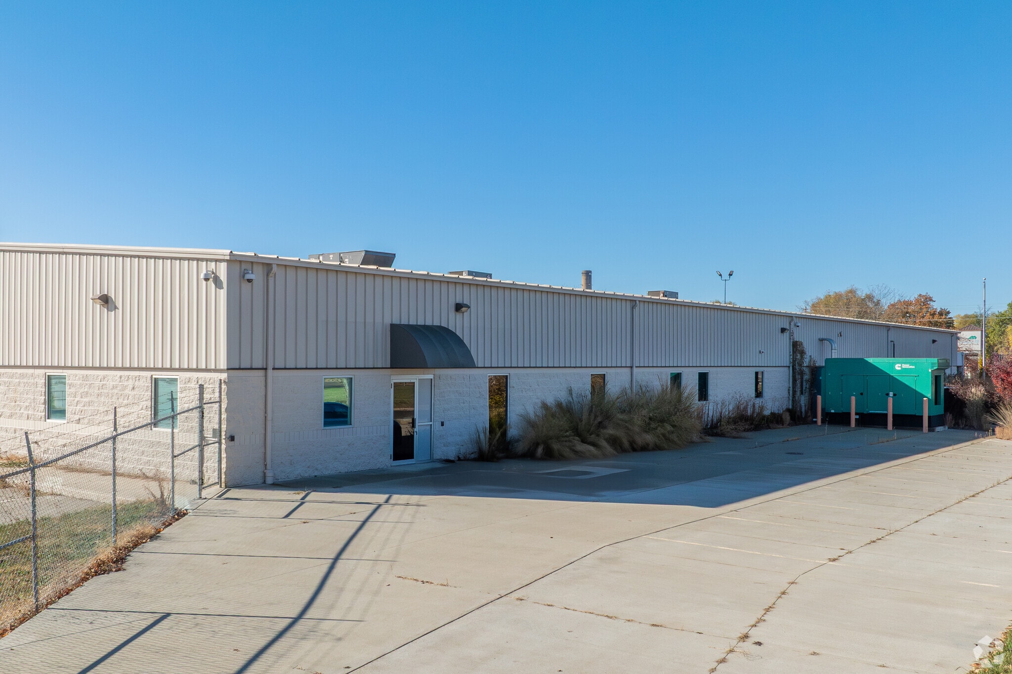 200 Enterprise Dr, Pekin, IL for sale Building Photo- Image 1 of 26