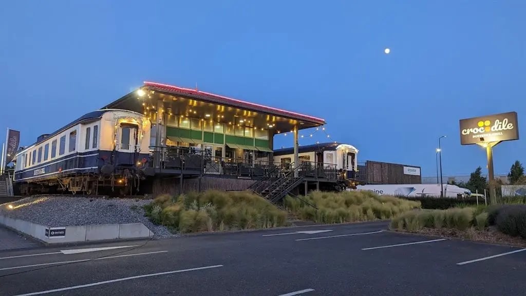 Retail in Massy for sale Building Photo- Image 1 of 2