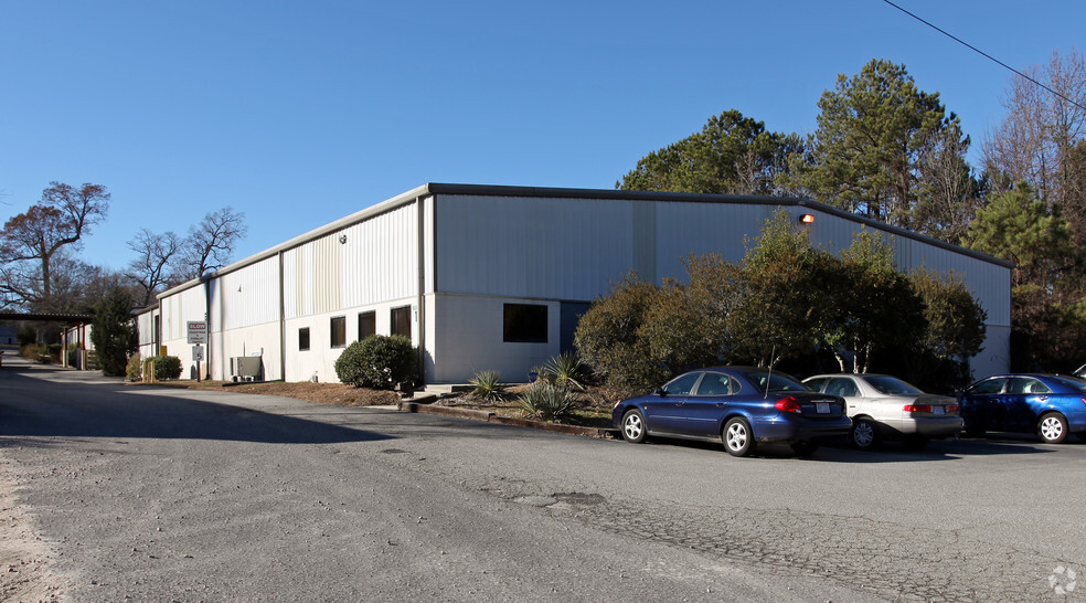 900 Freedom Dr, Raleigh, NC for lease - Building Photo - Image 1 of 6