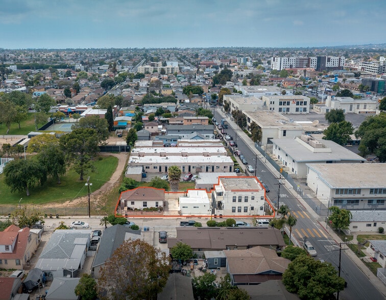 8715 Regina Ct, Los Angeles, CA for sale - Building Photo - Image 2 of 11