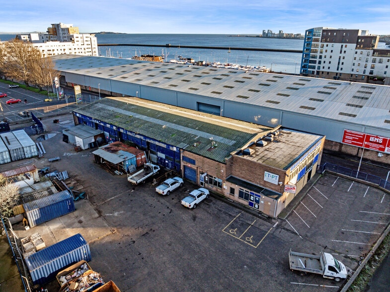 62 West Harbour Rd, Edinburgh for lease - Building Photo - Image 3 of 11