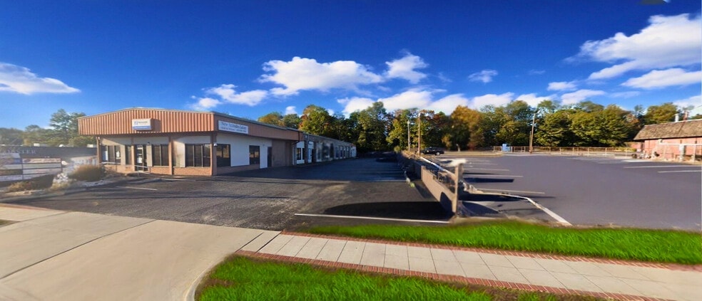 1220 Knox Abbott Dr, Cayce, SC for sale - Building Photo - Image 2 of 3