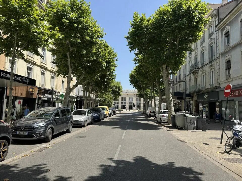 Retail in Valence for lease Building Photo- Image 1 of 3