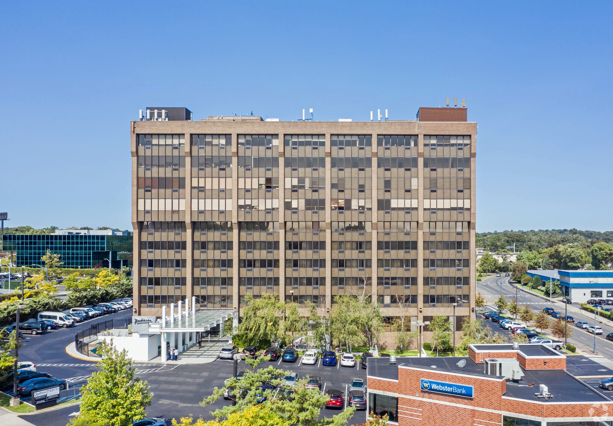 1 Radisson Plz, New Rochelle, NY for lease Building Photo- Image 1 of 4