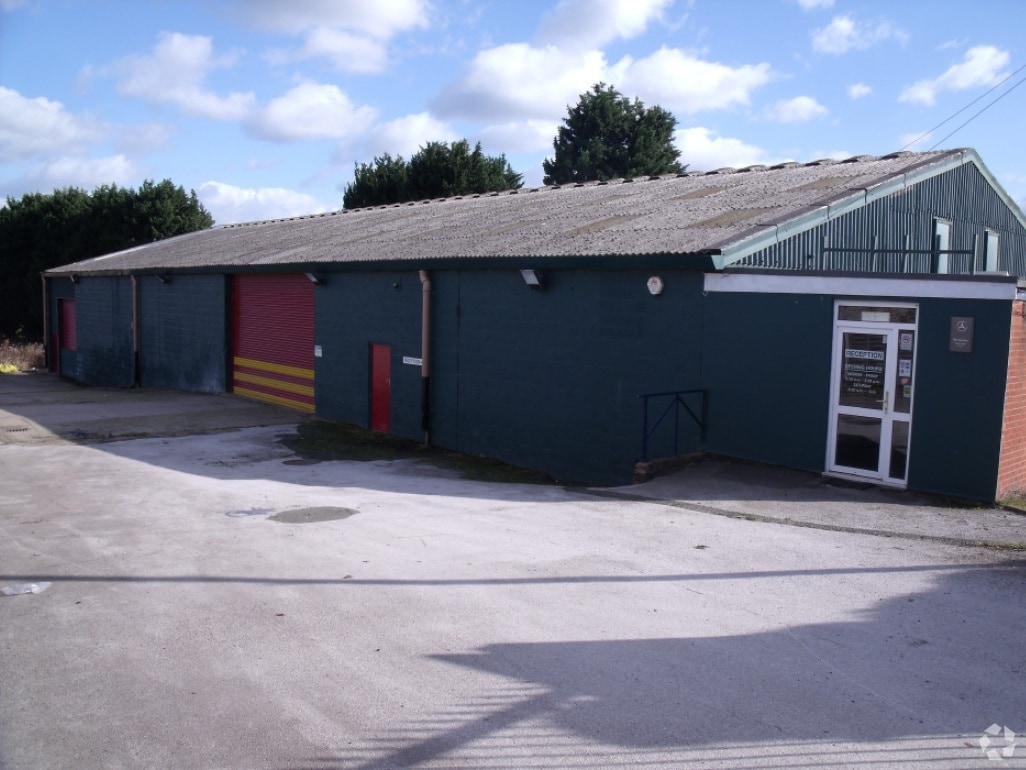 Weir Ln, Worcester for sale Primary Photo- Image 1 of 2