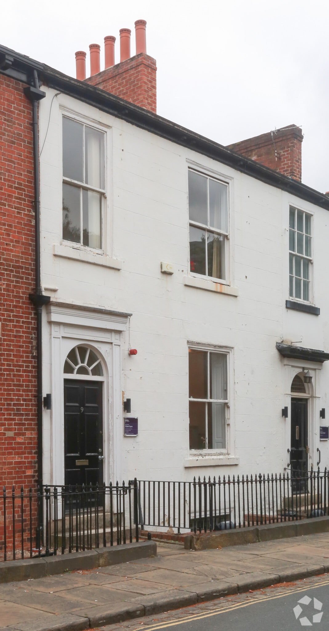 9 Queen Sq, Leeds for sale Primary Photo- Image 1 of 1