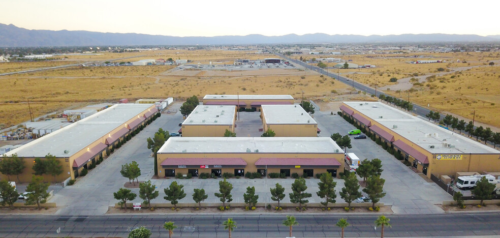 17229 Lemon St, Hesperia, CA for lease - Building Photo - Image 1 of 15