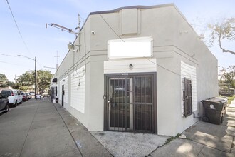 4202 Canal St, Houston, TX for lease Building Photo- Image 1 of 25