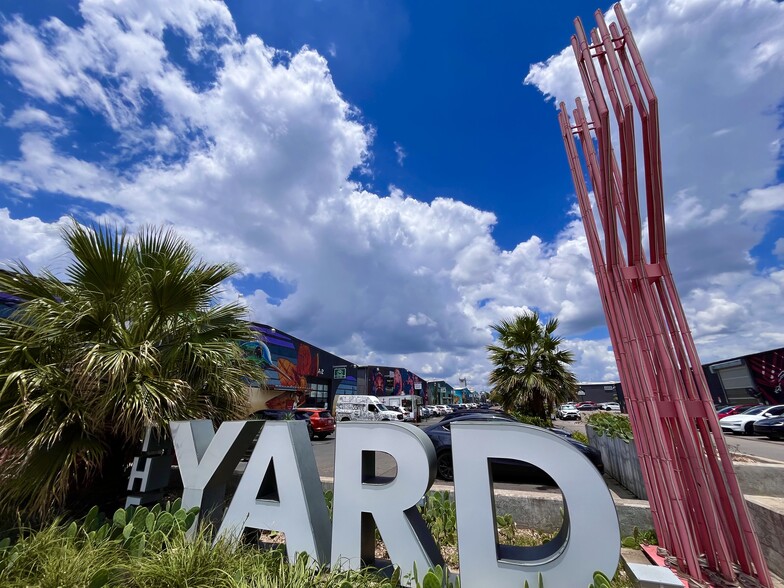 440 E Saint Elmo Rd, Austin, TX for lease - Building Photo - Image 3 of 20