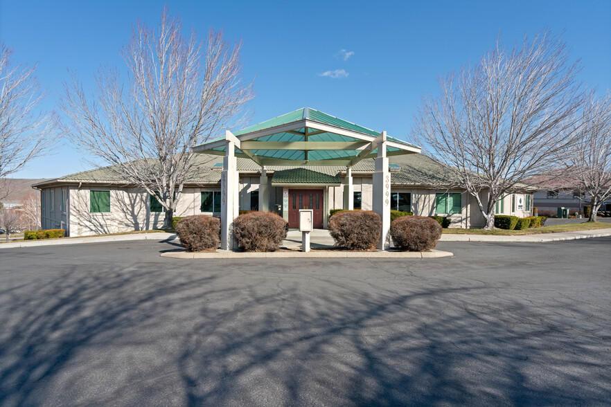 3999 Englewood Ave, Yakima, WA for lease - Primary Photo - Image 1 of 25