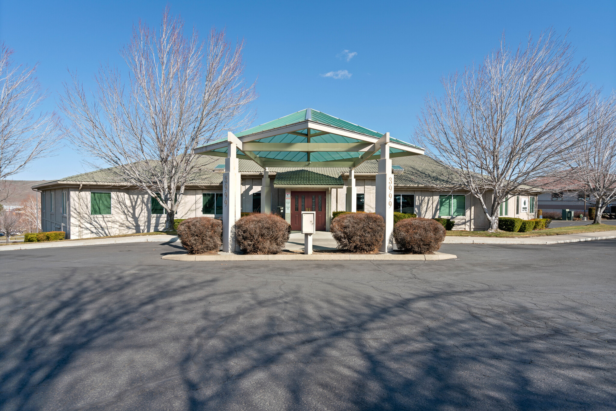 3999 Englewood Ave, Yakima, WA for lease Primary Photo- Image 1 of 26