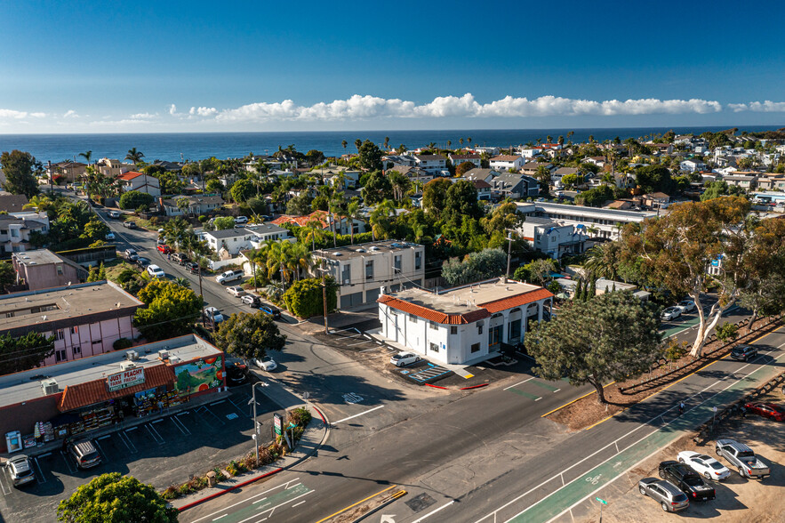 1400-1410 N Coast Highway 101, Encinitas, CA for lease - Building Photo - Image 1 of 12