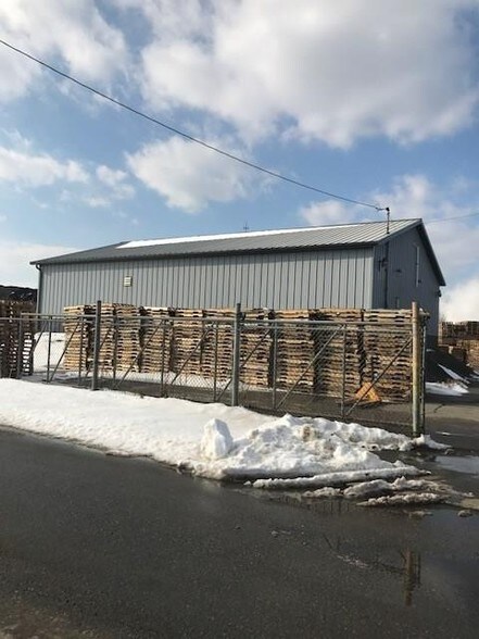 20 Crows Mill Rd, Keasbey, NJ for sale - Primary Photo - Image 1 of 1