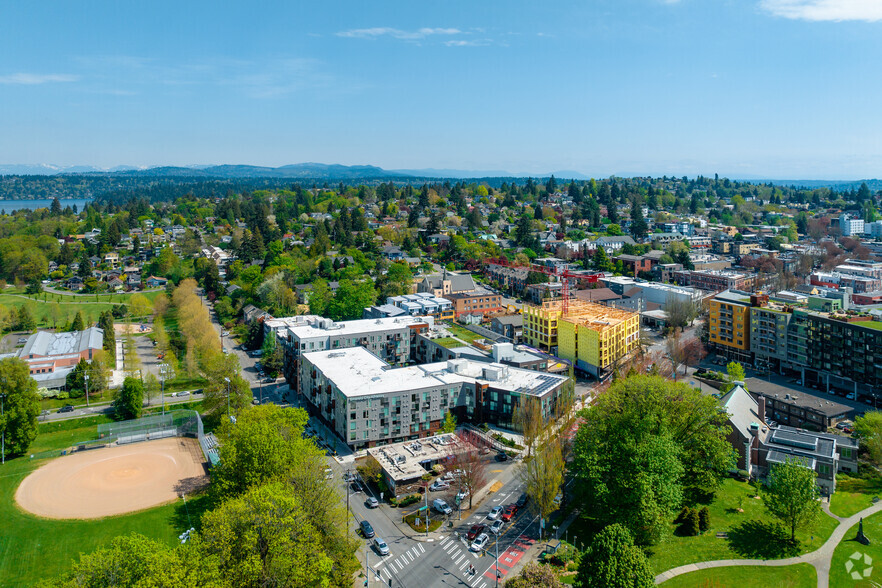 4720 Rainier Ave S, Seattle, WA for lease - Building Photo - Image 1 of 9