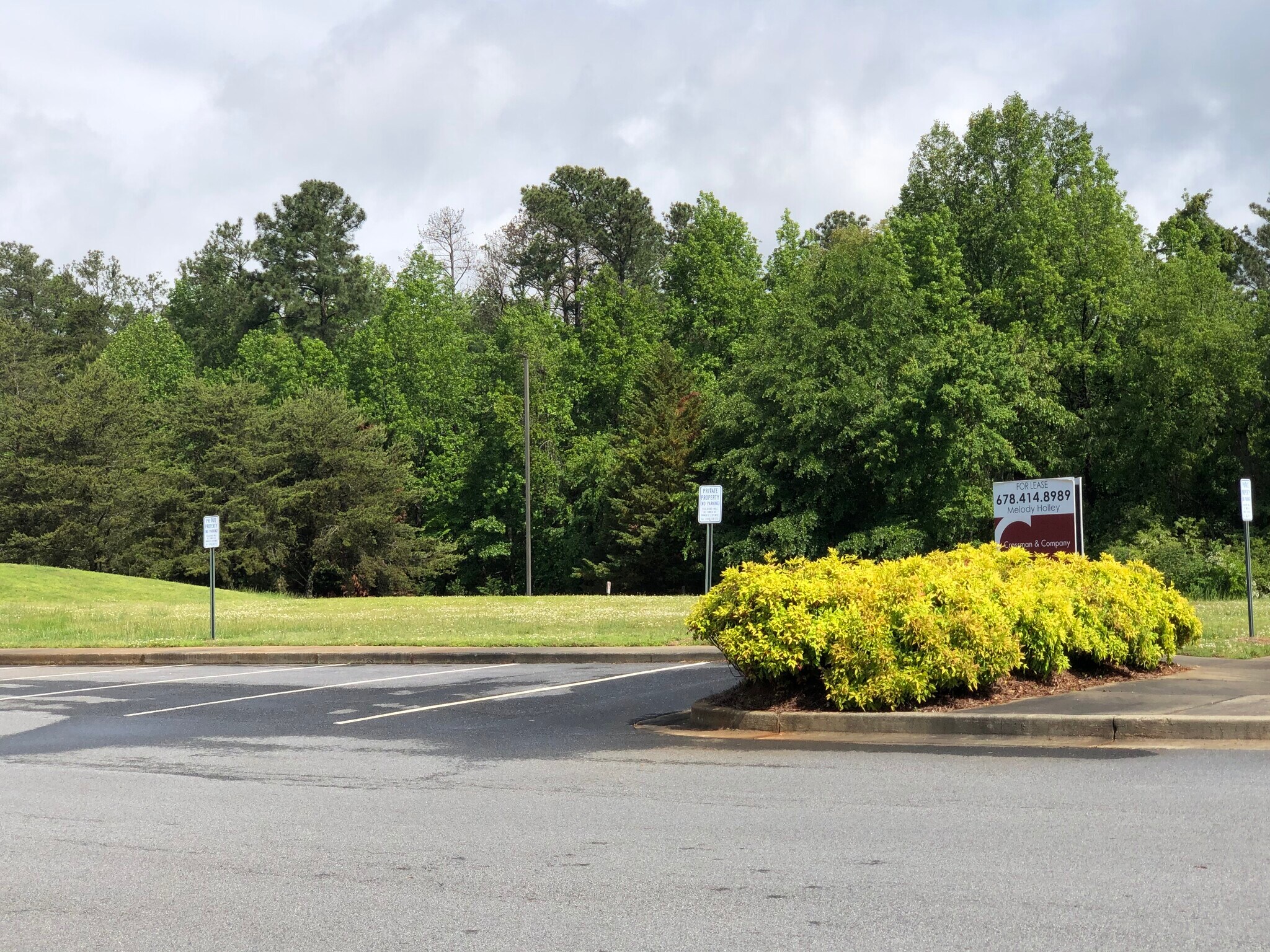 885 Woodstock Rd, Roswell, GA 30075 King Plaza Outparcel A