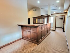 2652 Hidden Valley Rd, Pittsburgh, PA for sale Interior Photo- Image 1 of 12