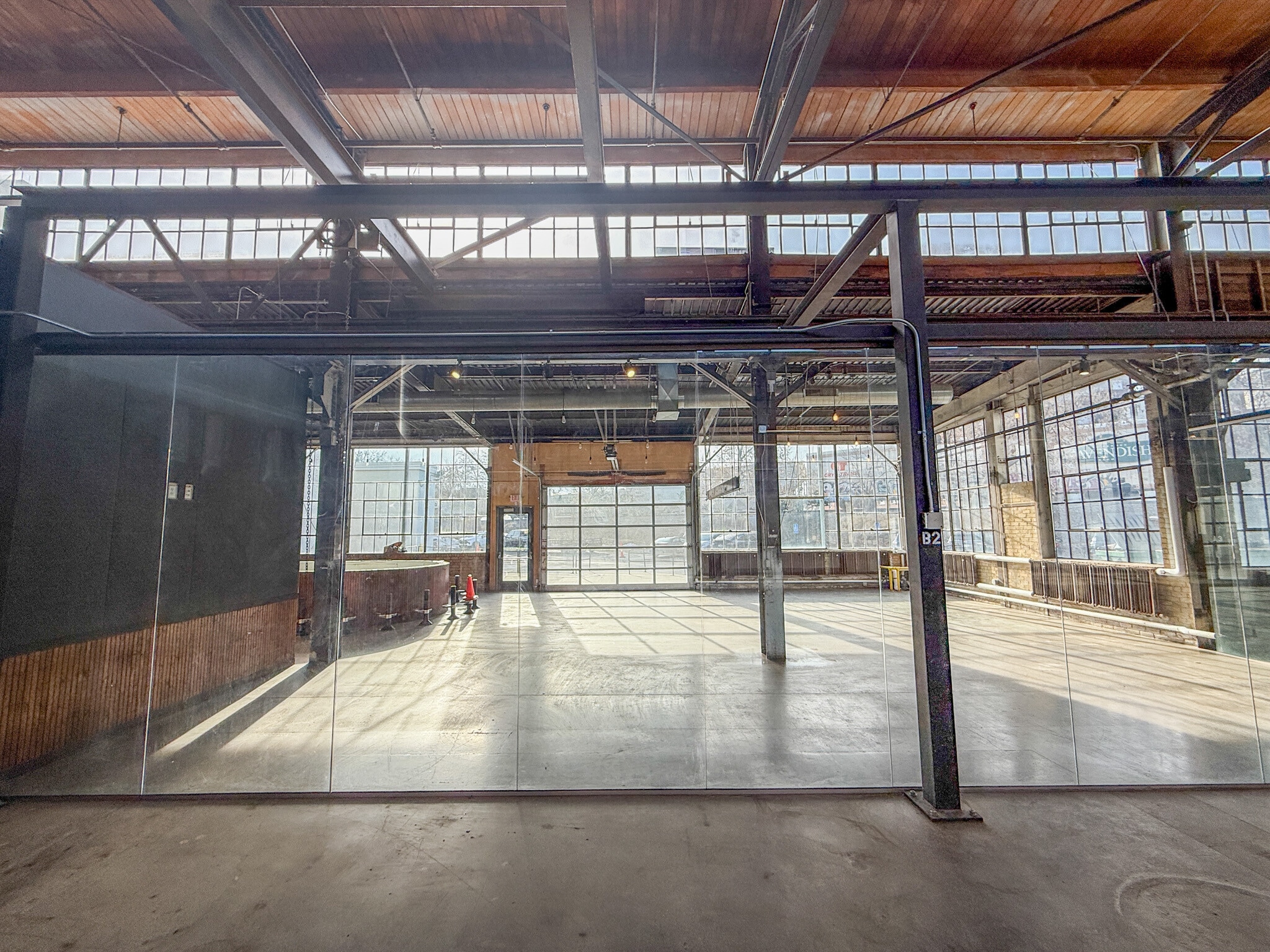 1618-1620 Central Ave NE, Minneapolis, MN for lease Interior Photo- Image 1 of 12