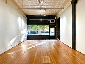 307-311 3rd Ave S, Seattle, WA for lease Interior Photo- Image 2 of 6