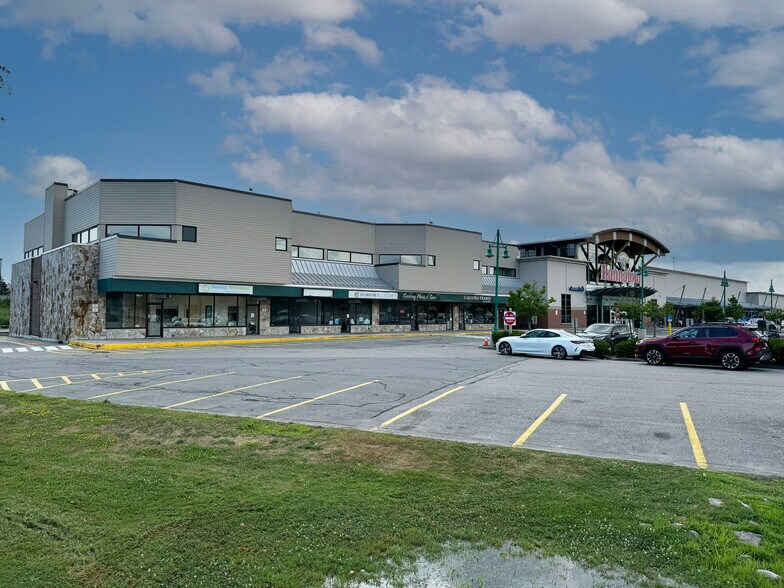 295 Forest Ave, Portland, ME for lease - Building Photo - Image 2 of 9