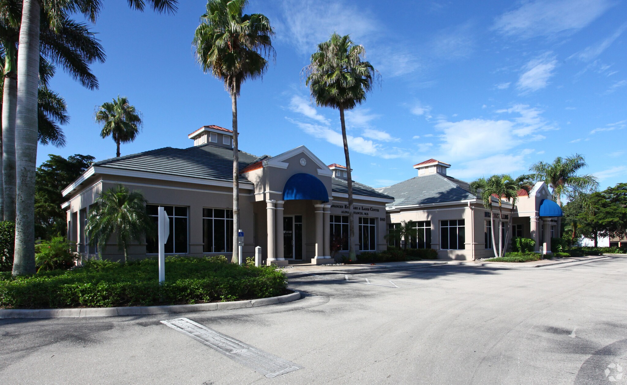 840 111th Ave N, Naples, FL for lease Primary Photo- Image 1 of 7