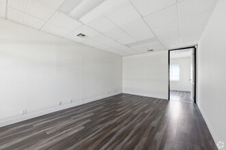 1510-1512 11th St, Santa Monica, CA for lease Interior Photo- Image 2 of 3