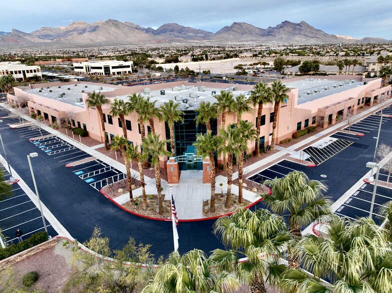 10500-10550 W Charleston Blvd, Las Vegas, NV for lease - Building Photo - Image 1 of 4