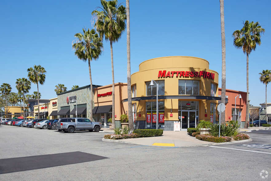 11401-11489 South St, Cerritos, CA for lease - Building Photo - Image 3 of 9