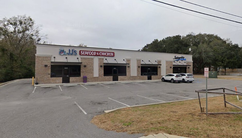 5681 Nevius Rd, Mobile, AL for lease Building Photo- Image 1 of 17