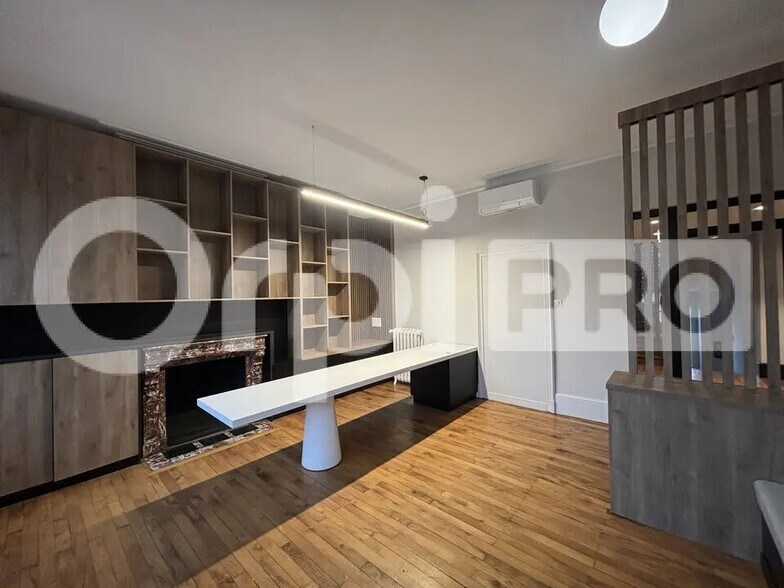 Office in Montluçon for lease - Interior Photo - Image 3 of 7