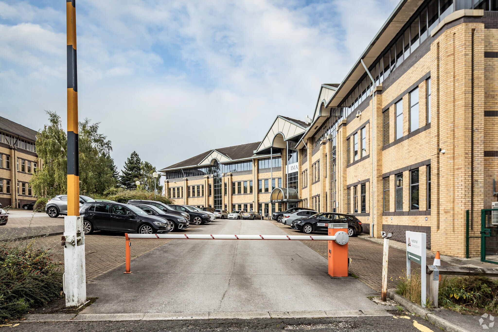 5 New Augustus St, Bradford for lease Building Photo- Image 1 of 3