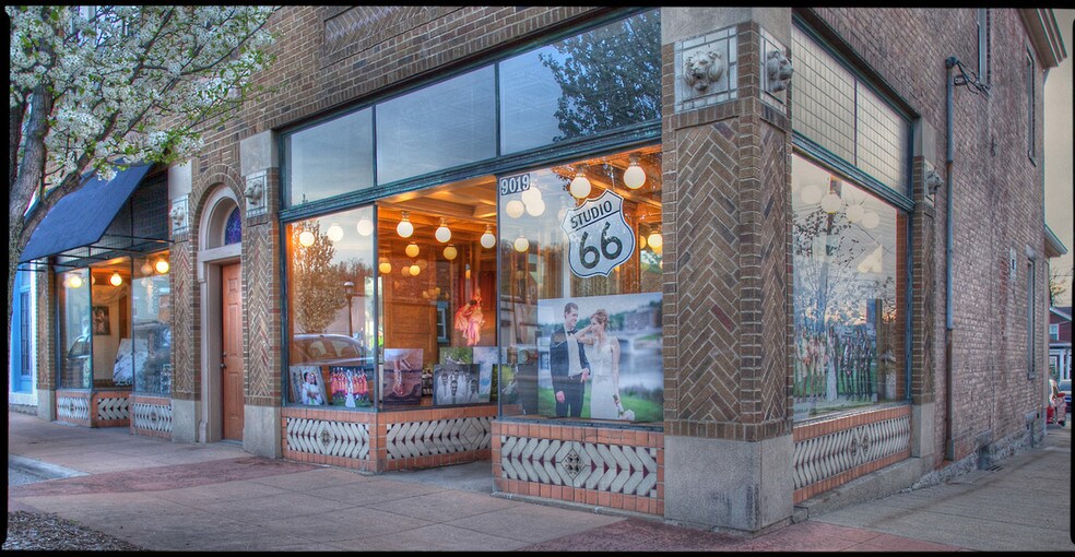 9019 Reading Rd, Cincinnati, OH for sale - Building Photo - Image 1 of 1