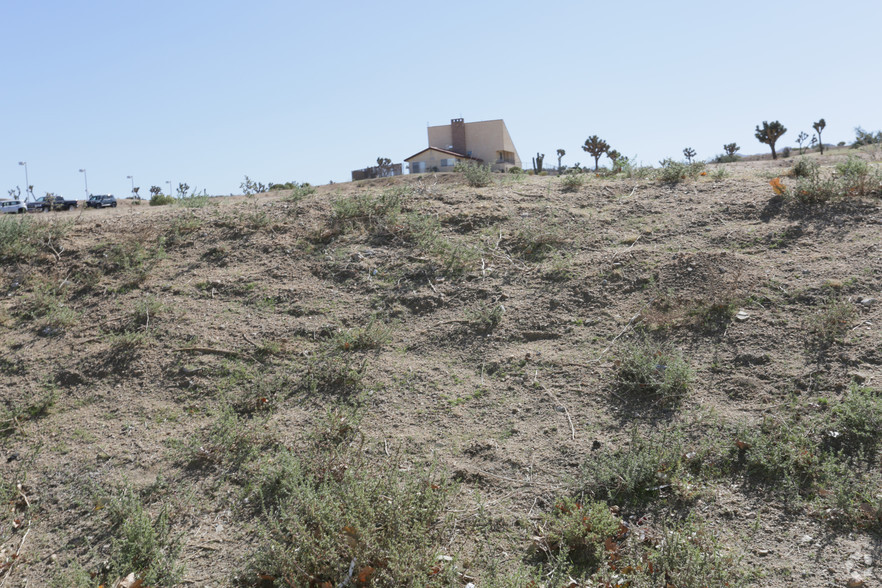 57833 Twentynine Palms Hwy, Yucca Valley, CA for sale - Primary Photo - Image 1 of 1