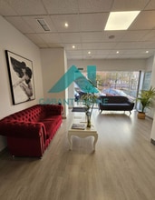 Retail in Cáceres, Cáceres for lease Interior Photo- Image 2 of 7