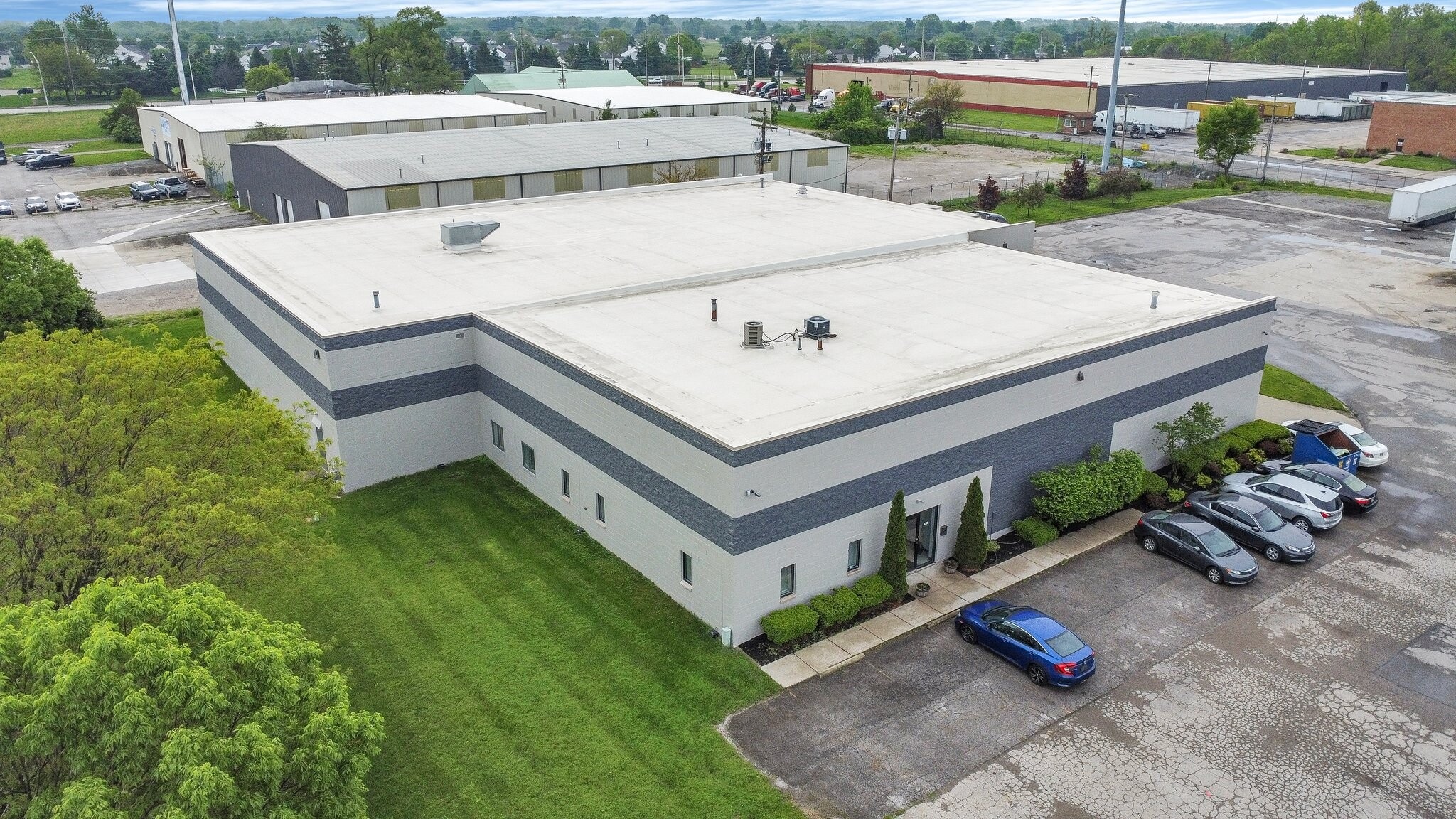 2495 Creekway Dr, Columbus, OH for lease Building Photo- Image 1 of 7