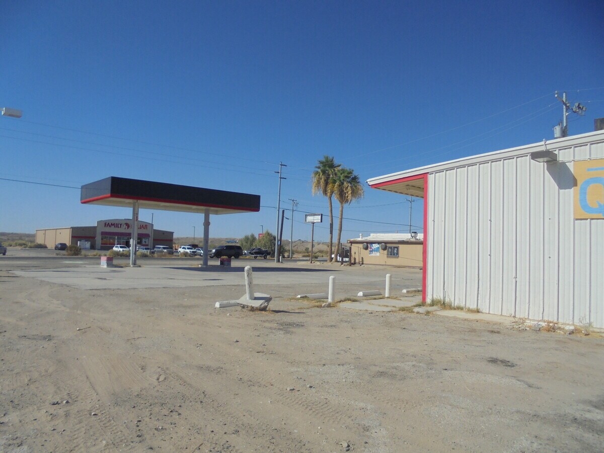 49998 Ehrenberg Rd, Ehrenberg, AZ 85334 Gas Station Mini Mart