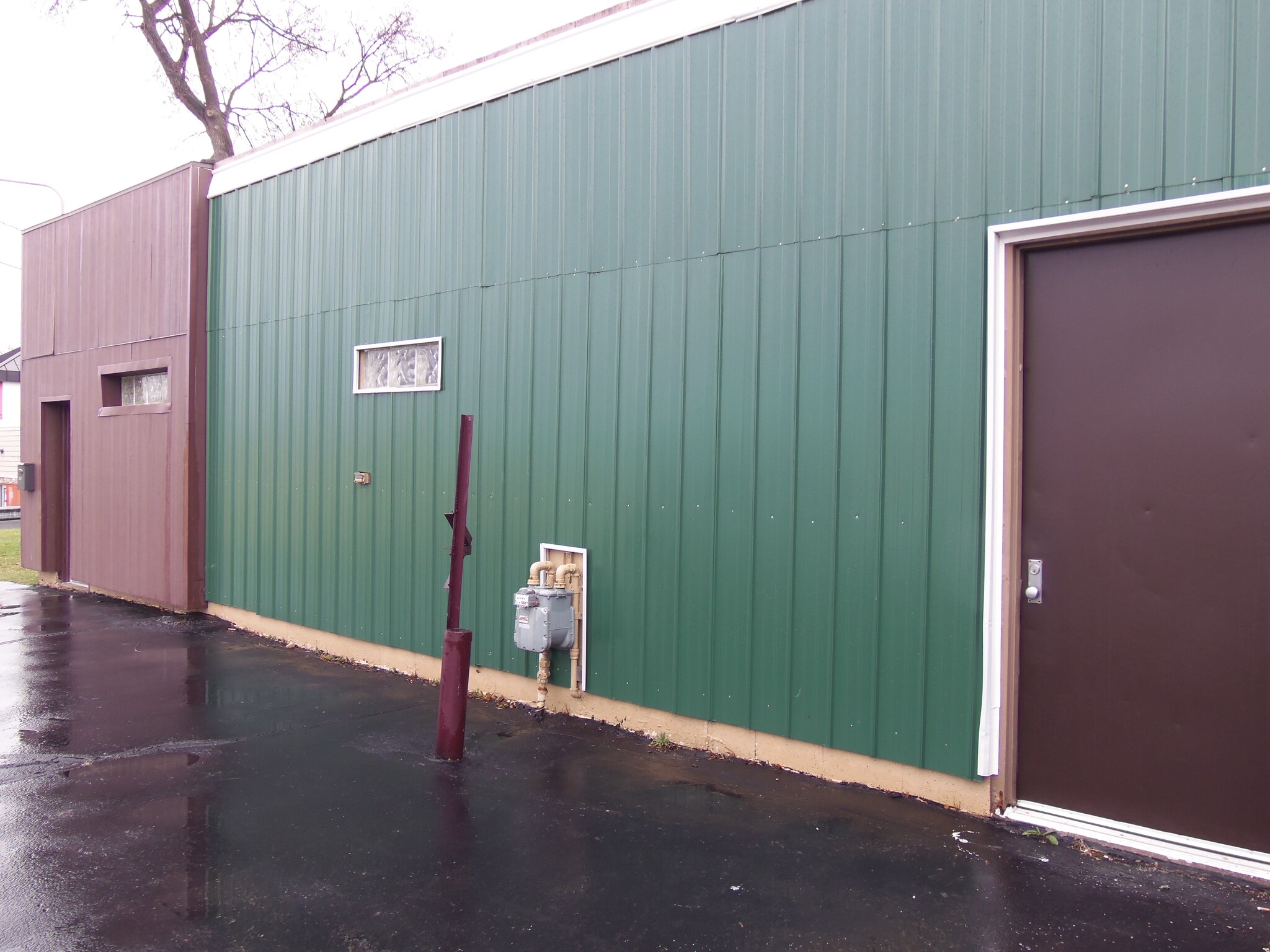 495 N Perry St, Pontiac, MI for lease Building Photo- Image 1 of 7