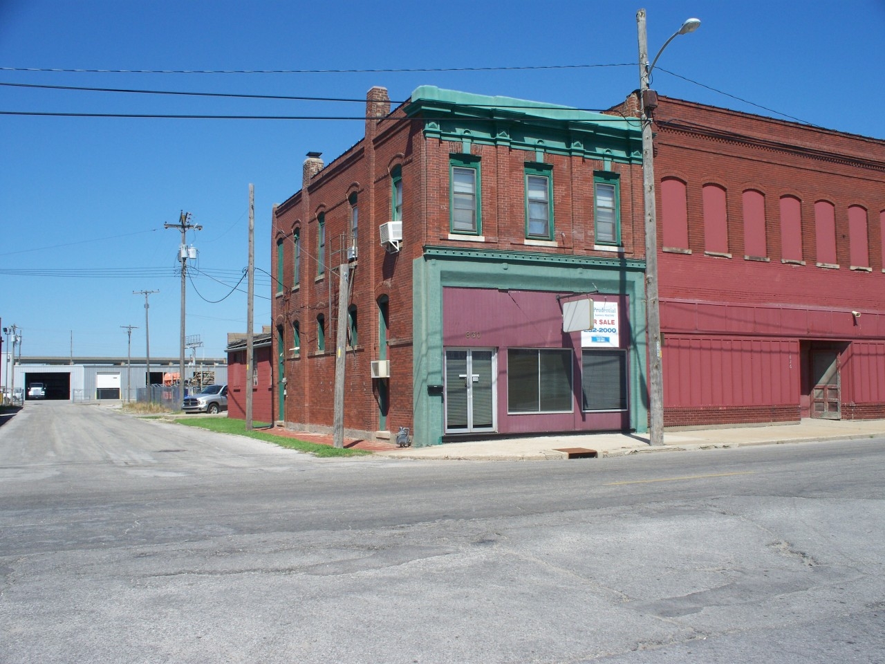 830 S 6th St, Saint Joseph, MO for sale Primary Photo- Image 1 of 8