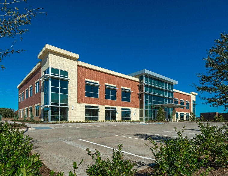 6921 Brisbane Ct, Sugar Land, TX for lease - Telfair MOB - Image 1 of 8