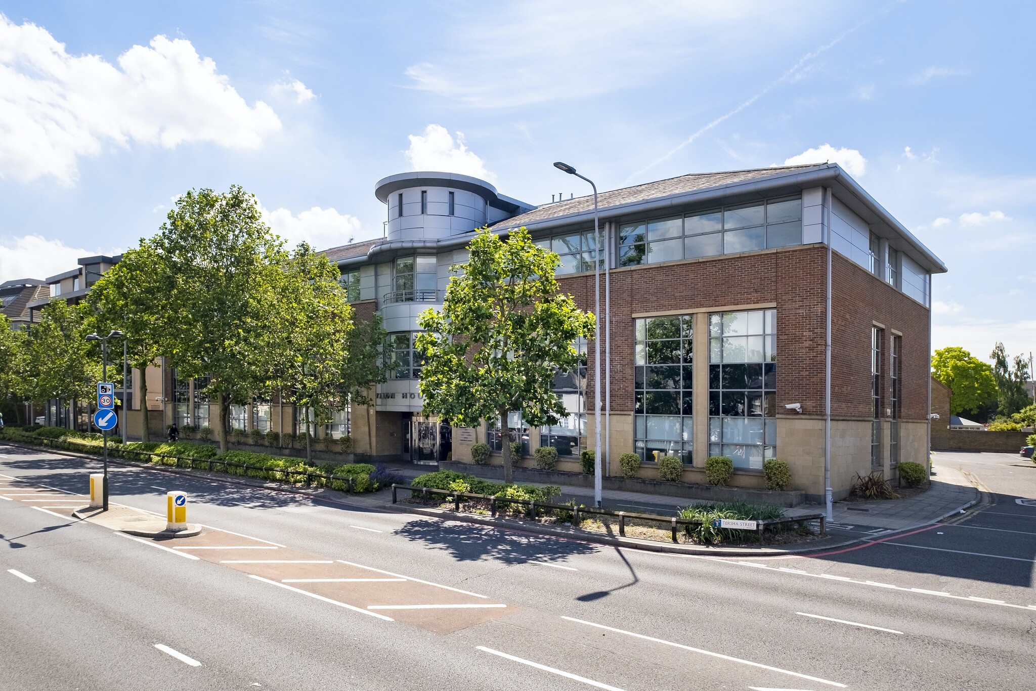 72 Lower Mortlake Rd, Richmond for sale Primary Photo- Image 1 of 1