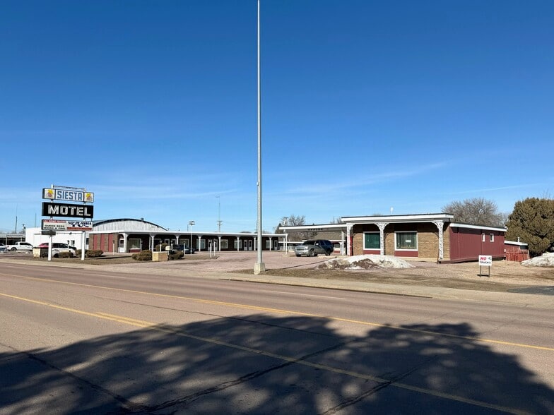 1210 W Havens Ave, Mitchell, SD for sale - Primary Photo - Image 1 of 1
