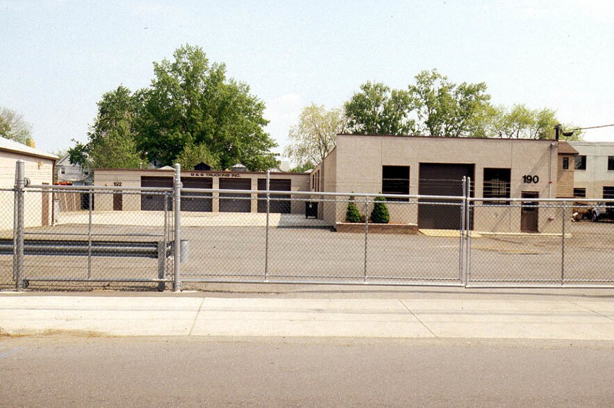 192 Atlantic St, Hackensack, NJ for sale - Primary Photo - Image 1 of 1