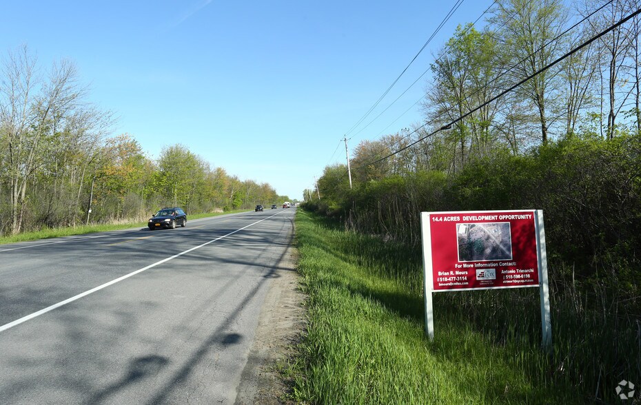 484 Quaker Rd, Queensbury, NY for sale - Primary Photo - Image 1 of 1