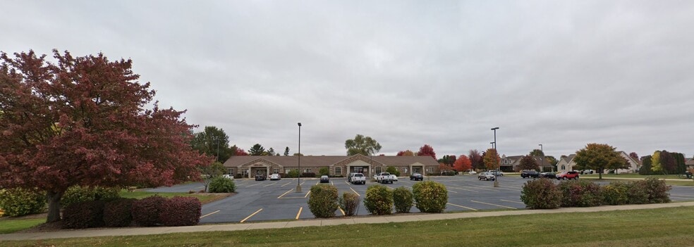 1 E County Line Rd, Sandwich, IL for lease - Building Photo - Image 2 of 2