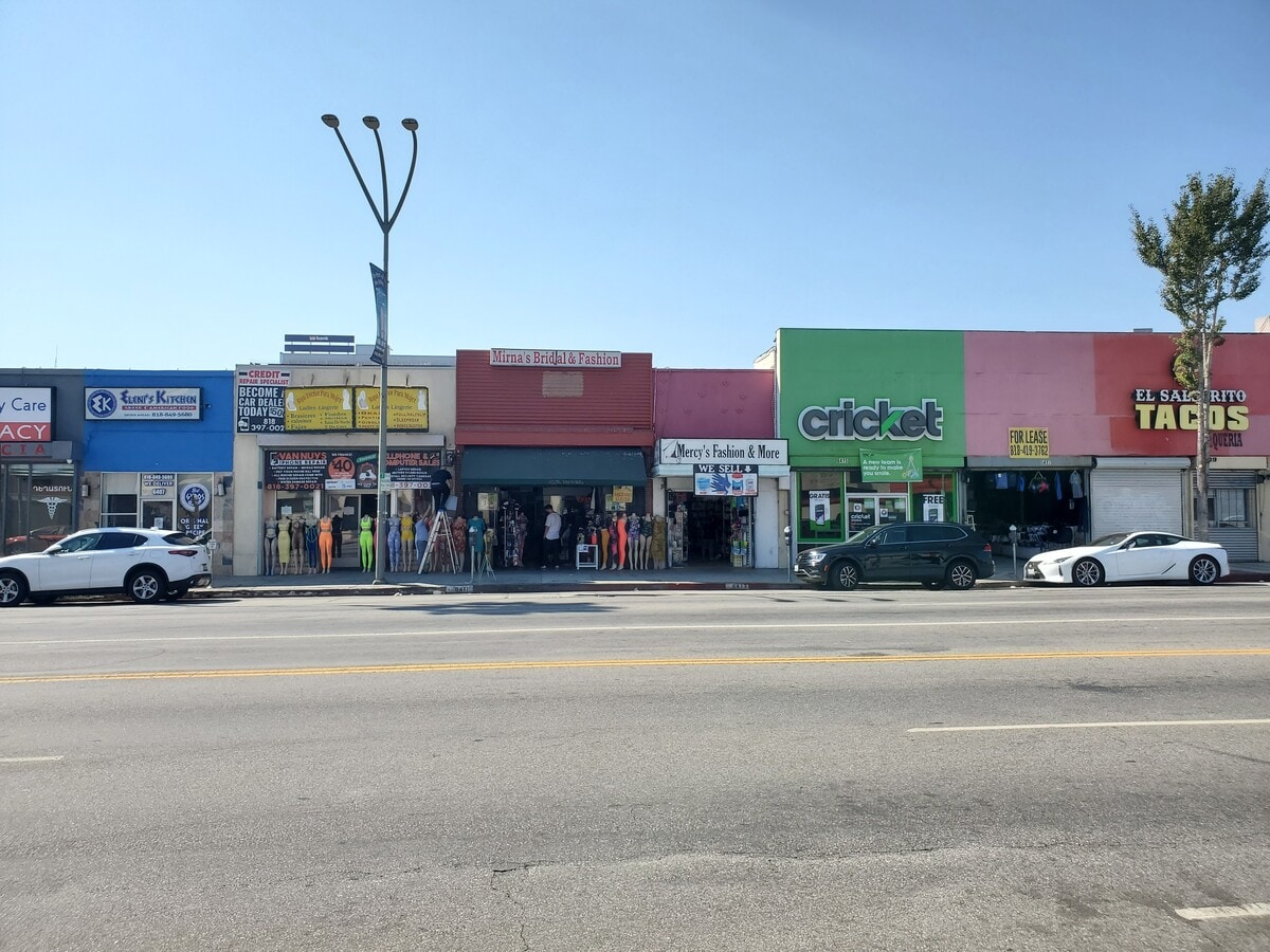 64116413 Van Nuys Blvd, Van Nuys, CA 91401