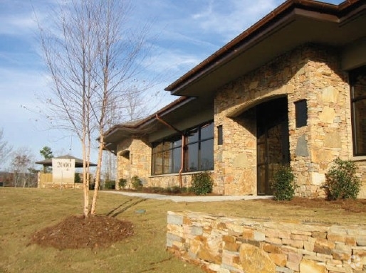 2015 Stonegate Trail, Vestavia Hills, AL for lease - Building Photo - Image 3 of 9