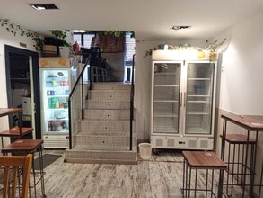 Retail in Madrid, Madrid for lease Interior Photo- Image 2 of 11