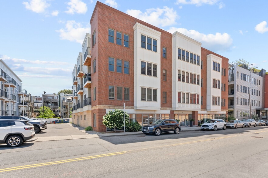 637 E 1st St, Boston, MA for lease - Building Photo - Image 2 of 8