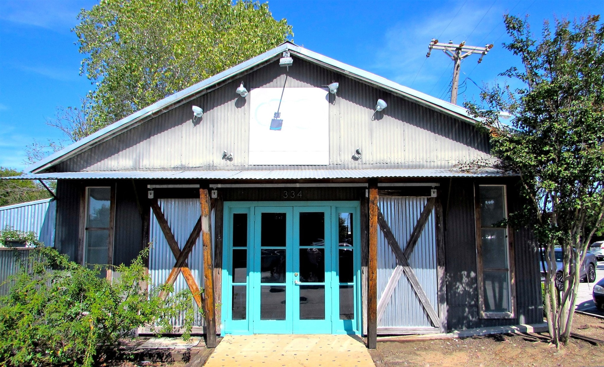 334 S Barton St, Grapevine, TX for sale Primary Photo- Image 1 of 1