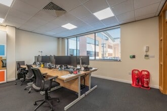 1 Brooklands Rd, Weybridge for lease Interior Photo- Image 2 of 4